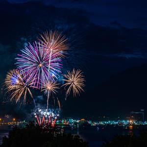 摄像头中年夫妇真实照片
